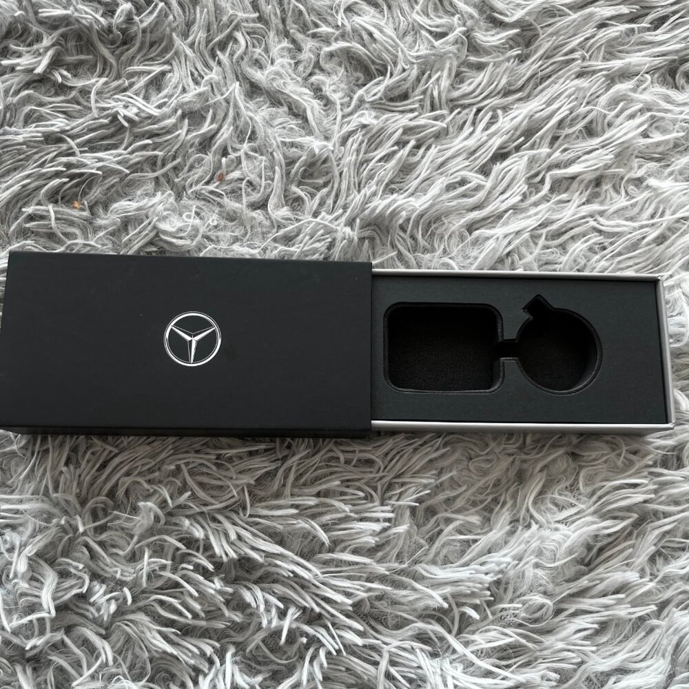 Mercedes Key Box - Picture 2 of 4